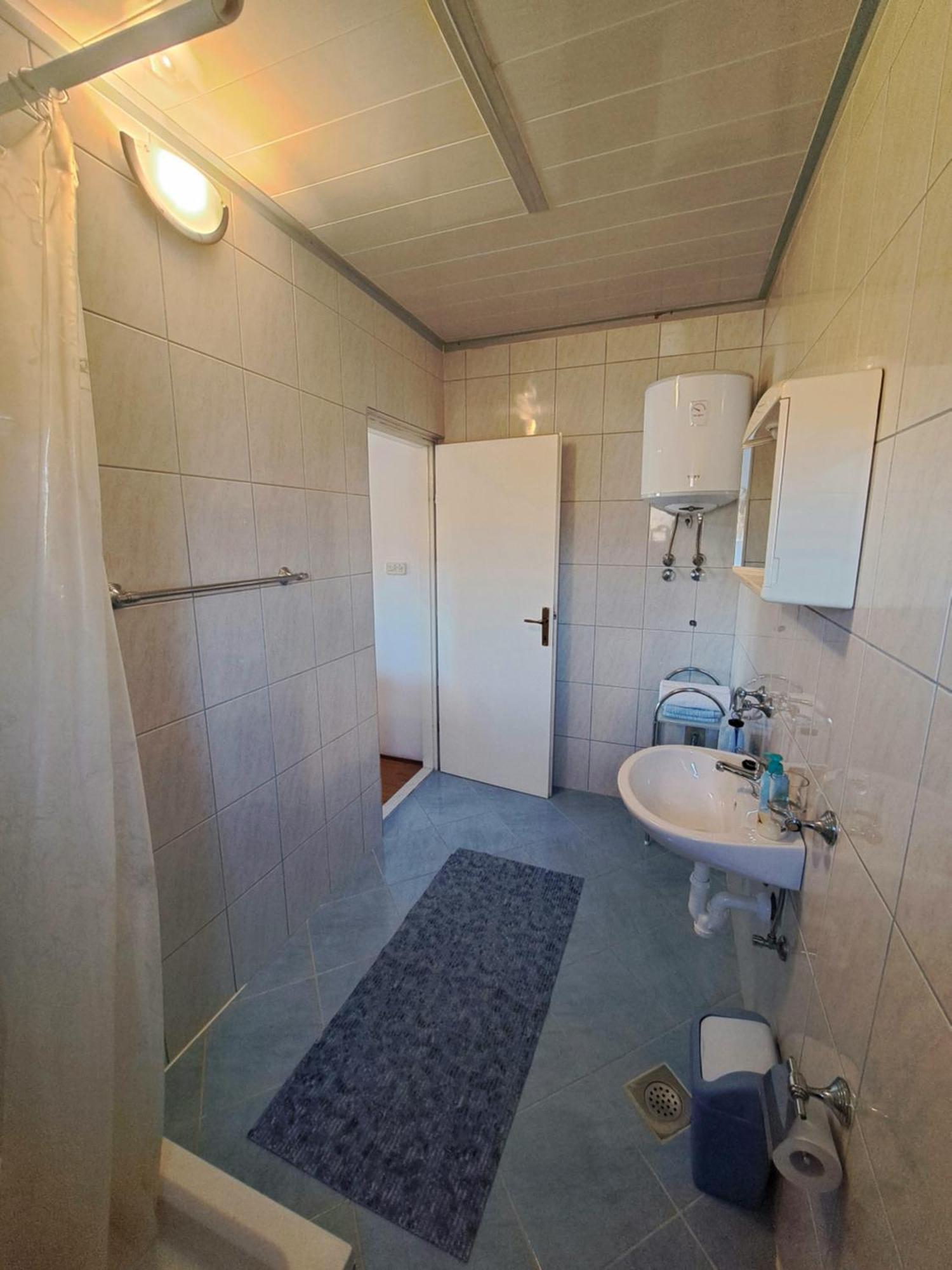 Apartments Maruna Maslenica Eksteriør billede